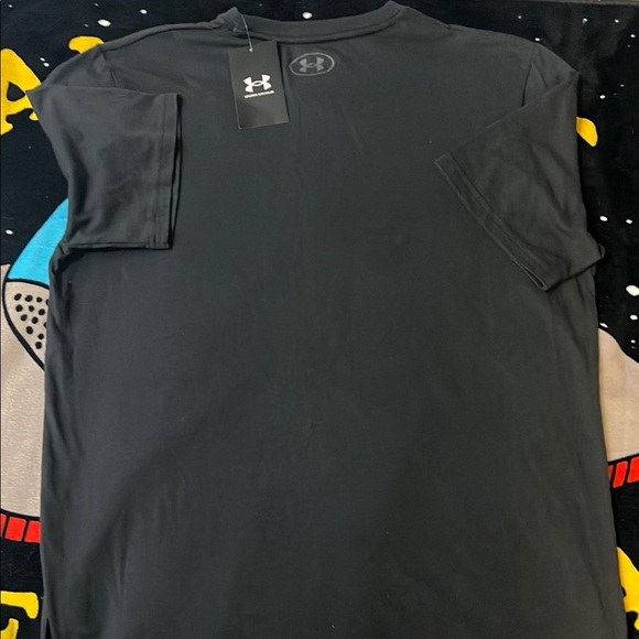 Under Armour Black Short Sleeve Tee Performance Fit - Picture 5 of 6